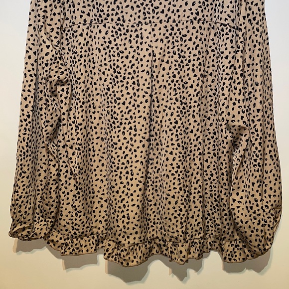 Cheetah Print Long Sleeve Tunic NWOT - Picture 6 of 8